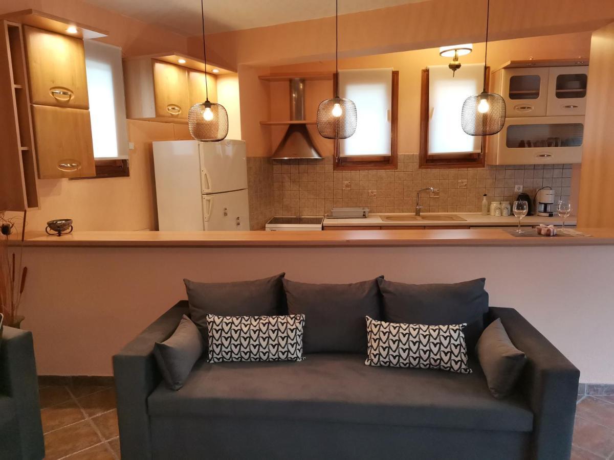 Christie'S Ground Floor Apartment By The Sea Kato Gatzea Extérieur photo